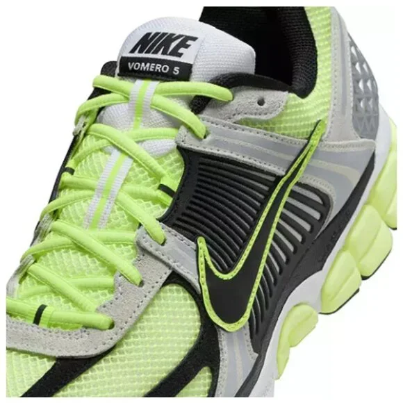 NEW/Nike Men's Zoom Vomero 5 Shoes/Color: Volt/Black/White/SIZE 11.5